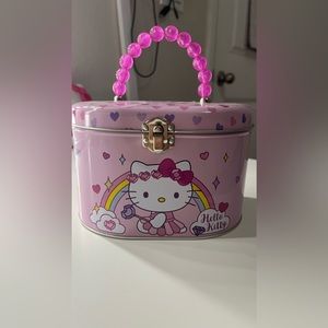 Hello Kitty Valentine’s Tin Box